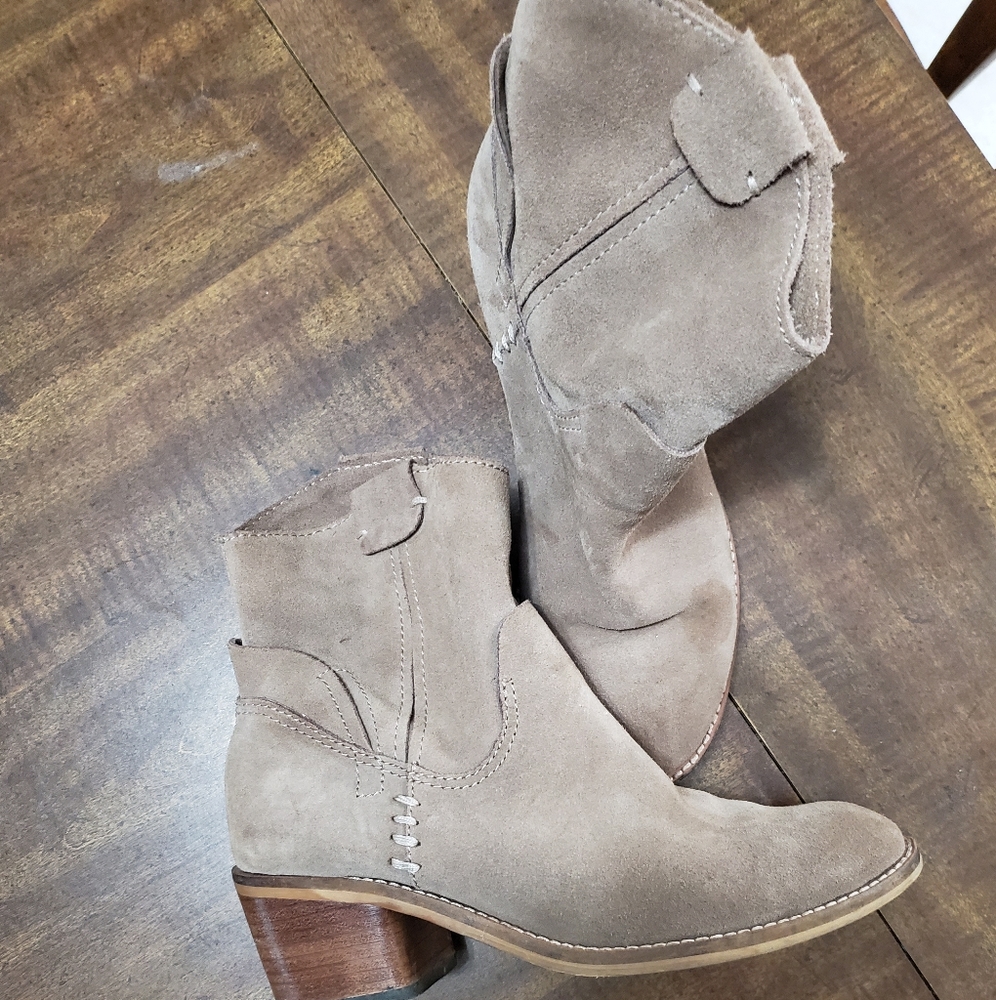 Dolce Vita Ladies Boots Size 5 1/3